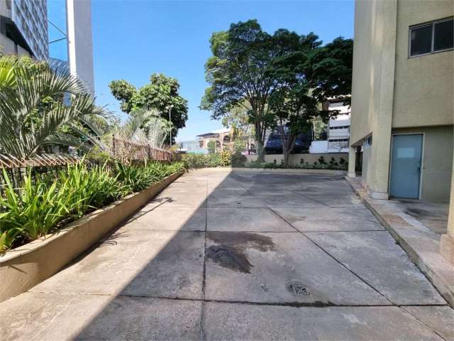 Apartamento com 3 quartos à venda em Real Parque - SP