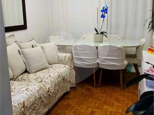 Apartamento com 2 quartos à venda em Sé - SP