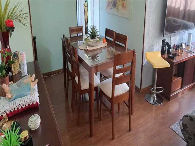 Apartamento com 3 quartos à venda em Vila Gumercindo - SP