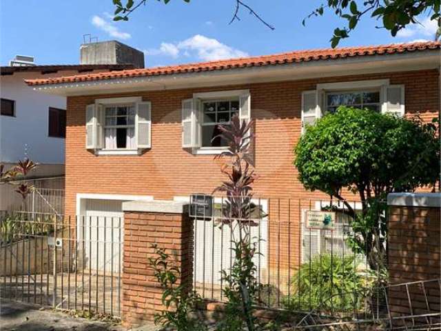 Casa com 4 quartos à venda em Caxingui - SP