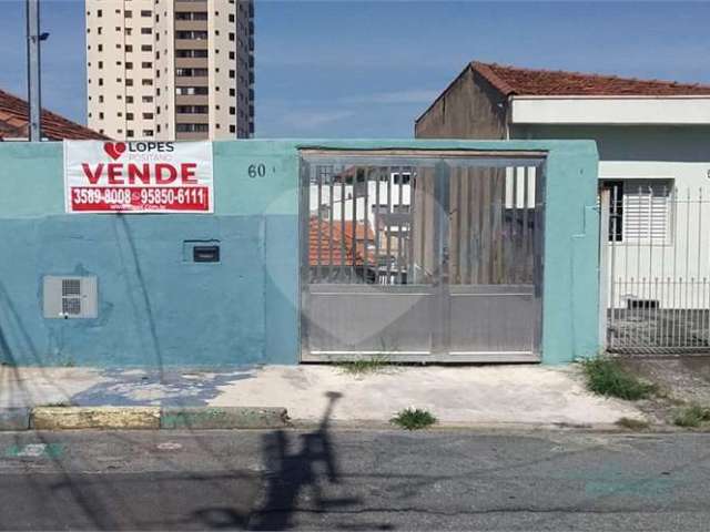 Casa com 1 quartos à venda em Chora Menino - SP