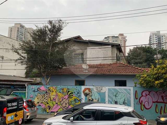 Casa com 2 quartos à venda em Perdizes - SP