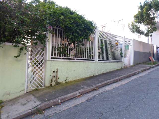 Casa térrea com 3 quartos à venda ou para locação em Vila Madalena - SP