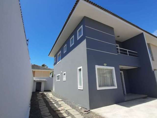 Casa 4/4 em Ipitanga