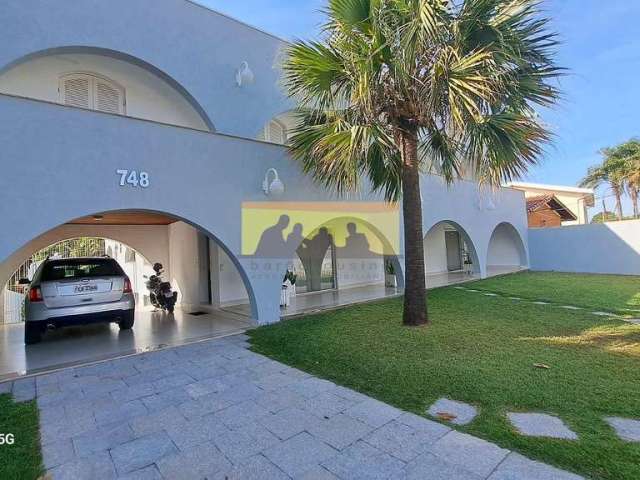 Casa de Luxo com 4 Suítes no Taquaral - Venda e Locação', 'Oportunidade Única! 800m² de Conforto no