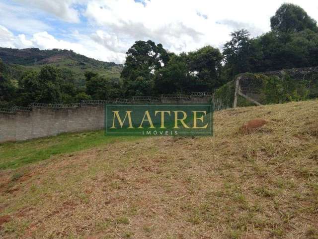 Terreno em aclive em rua sem saída