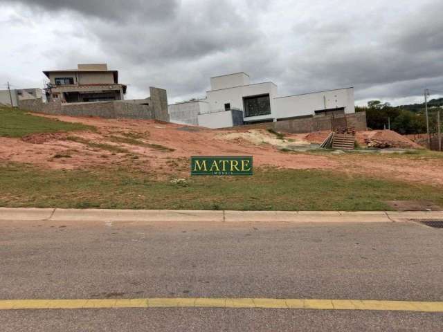 Terreno de Esquina em Condomínio Fechado com Projeto Aprovado