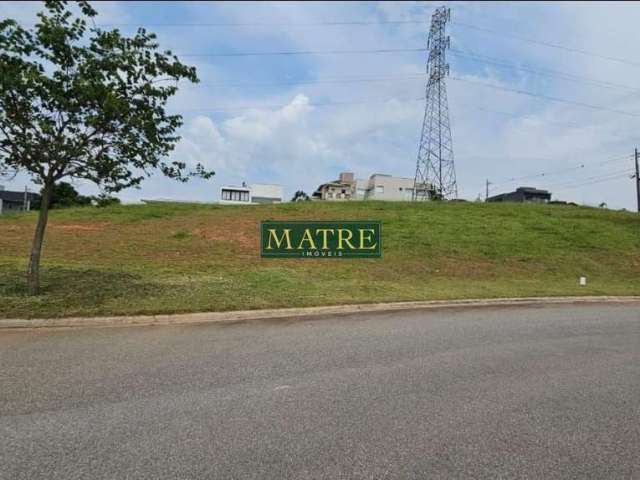 Terreno com Ótima Topografia em Condomínio Fechado