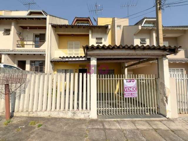 Casa com 4 quartos à venda na Elizeu Faria, 70, Xaxim, Curitiba por R$ 499.000