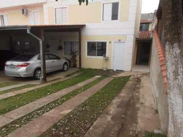 Vende-se casa - cotia