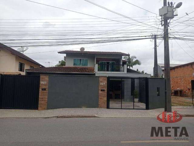 Casa com 6 dormitórios à venda, 117 m² por R$ 840.000,00 - Petrópolis - Joinville/SC