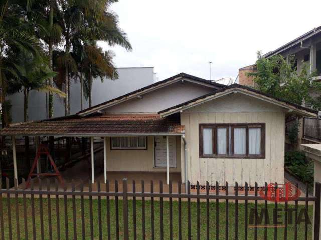 Casa com 3 dormitórios à venda, 119 m² por R$ 750.000,00 - Floresta - Joinville/SC