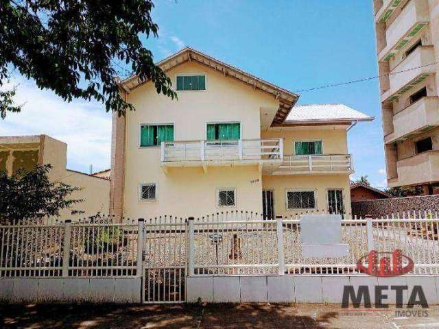 Casa com 3 dormitórios à venda, 400 m² por R$ 1.398.000,00 - Bucarein - Joinville/SC