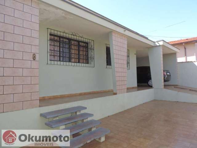 Casa para Venda em Pirassununga, Centro, 3 dormitórios, 1 banheiro, 2 vagas