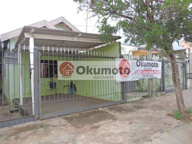 Casa para Venda em Pirassununga, Centro, 3 dormitórios, 2 banheiros, 2 vagas