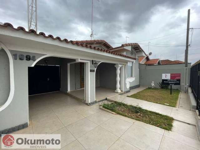 Casa para Venda em Pirassununga, Centro, 3 dormitórios, 2 banheiros, 2 vagas