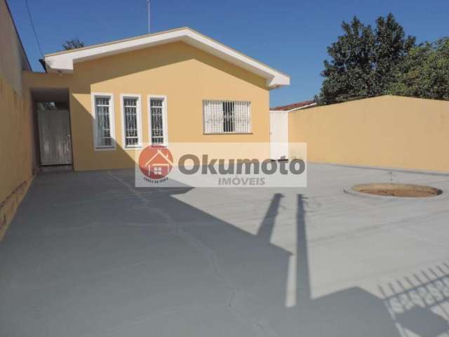 Casa para Venda em Pirassununga, Vila Pinheiro, 2 dormitórios, 1 banheiro, 3 vagas