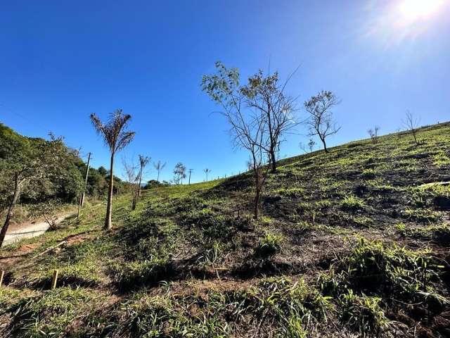 vende-se terrenos em area rural de aruja.