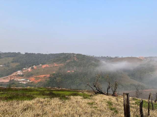 vende-se terrenos em area rural de aruja, com otima topografia, com vista panoramica.