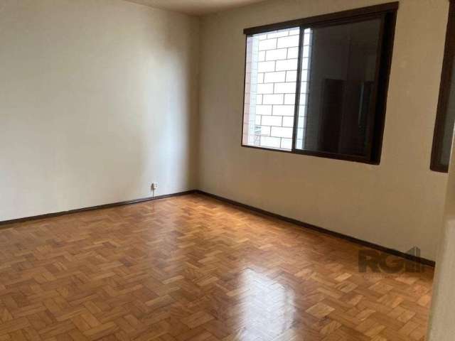 APARTAMENTO 2 DORMITÓRIOS MENINO DEUS -  frente e 76,78 m² de área privativa . Amplo apartamento dois dormitórios, living para dois ambientes, banheiro social, cozinha e área de serviço. Sacada. Prédi