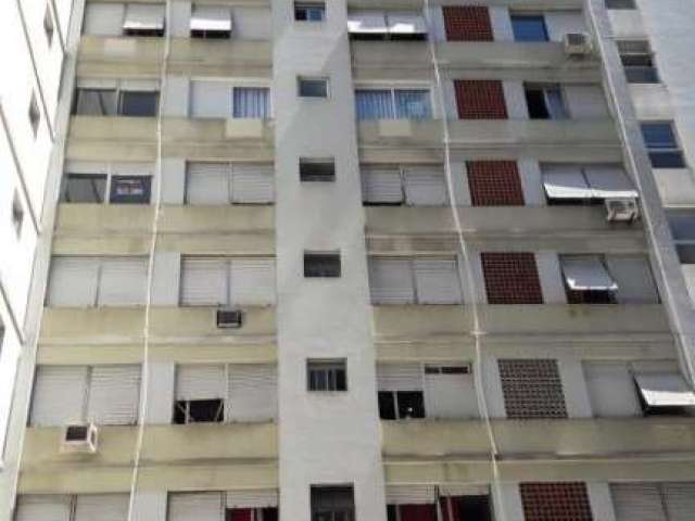 100% REFORMADO - APARTAMENTO ANDAR ALTO COM VISTA DE FRENTE PRÓX. SANTA CASA &lt;BR&gt;&lt;BR&gt;Excelente apartamento de 01 dormitório  sala (janelas para frente - rua)  e cozinha, andar alto, de fre