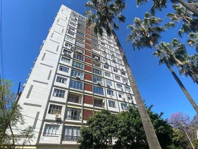 Apartamento à venda em Porto Alegre - 3 quartos - Farroupilha&lt;BR&gt;&lt;BR&gt;Ótimo apartamento à venda em Porto Alegre, localizado na Avenida Joao Pessoa, no bairro Farroupilha. O imóvel possui 3 