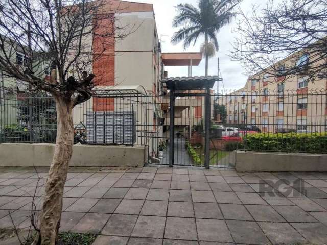 Apartamento térreo  de 4  dormitórios, sala 2 ambientes, cozinha, área de serviço separada, banheiro social c/box. Condomínio com churrasqueira coletiva, vaga rotativa, playground e  área de convivênc