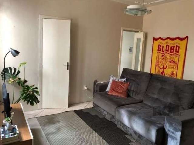 Descubra a sua nova casa no encantador bairro de Santana, em Porto Alegre!&lt;BR&gt; Este apartamento de dois dormitórios, uma suíte, living para dois ambientes, cozinha, área de serviço separada, pát