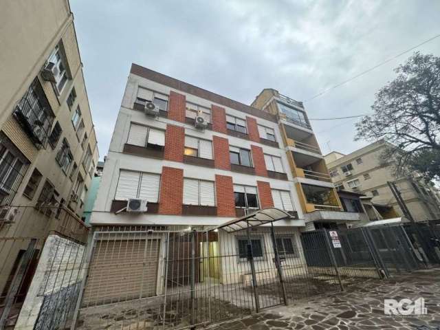 Apartamento  de 1 Dormitório, sala, cozinha, área de serviço, banheiro social. Piso Parquet. Edifício sem elevador, câmeras de segurança. &lt;BR&gt;&lt;BR&gt;Endereço do Imóvel: Travessa Pesqueiro,  n