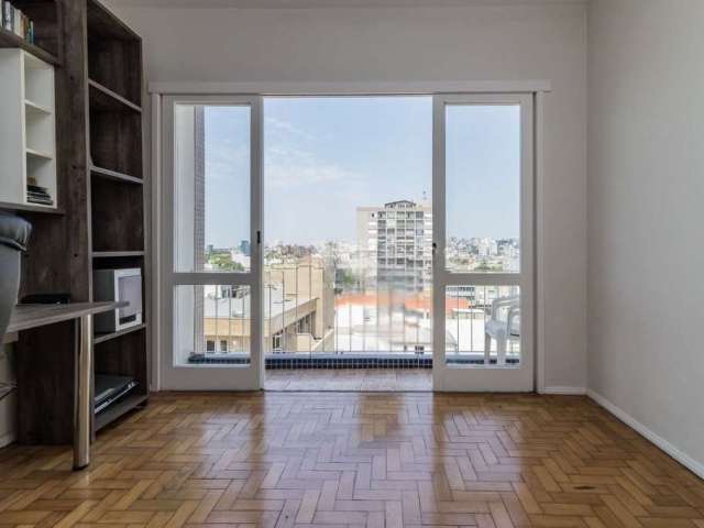 Ótimo apartamento amplo de 91m² com 3 dormitórios climatizados, cozinha, sala de estar, banheiro social, área de serviço, lavabo, sacada e semi-mobiliado.&lt;BR&gt;O condominio conta com dois elevador