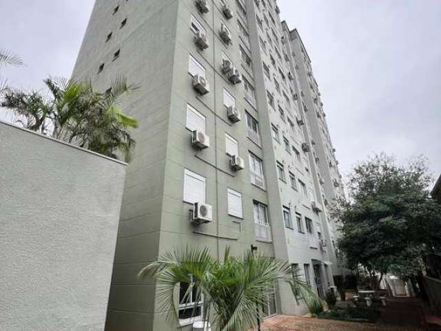 Apartamento 2 dormitórios, 1 vaga de garagem, no bairro Glória, Porto Alegre/RS, andar alto com vista permanente, sala de jantar e estar integrada com janelas de correr do teto ate chão trazendo basta