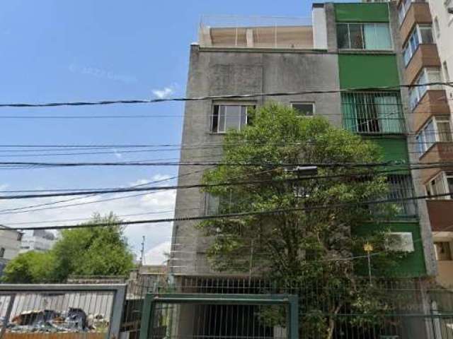 Apartamento 2 dormitórios Santana Porto Alegre&lt;BR&gt;Excelente apartamento 02 dormitórios, living amplo com sacada e churrasqueira, banheiro social, uma vaga de garagem coberta e escriturada.&lt;BR