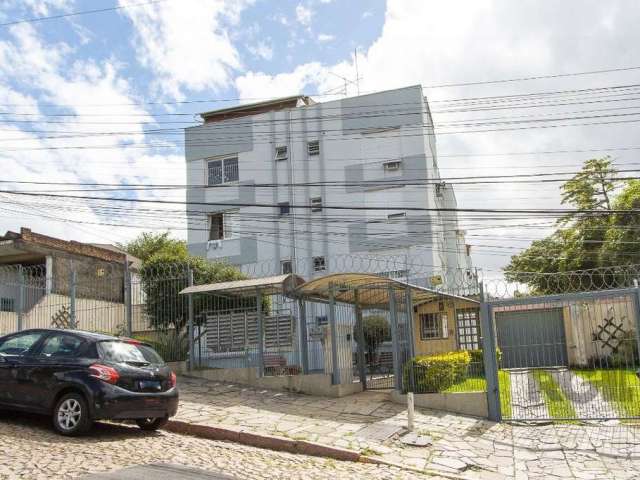 Apartamento Garden no bairro Partenon&lt;BR&gt;&lt;BR&gt;Apartamento térreo com amplo jardim privativo, dois quartos, um banheiro, cozinha, dois ambientes de estar, pátio com churrasqueira, área de se