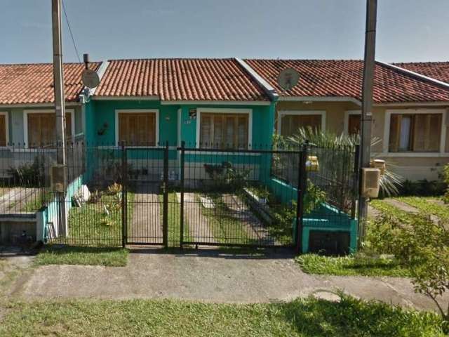 Casa com 2 quartos, churrasqueira, no bairro Hípica, Porto Alegre/RS   &lt;BR&gt;&lt;BR&gt;Localizada em um bairro tranquilo e arborizado, esta encantadora casa oferece um ambiente acolhedor e confort