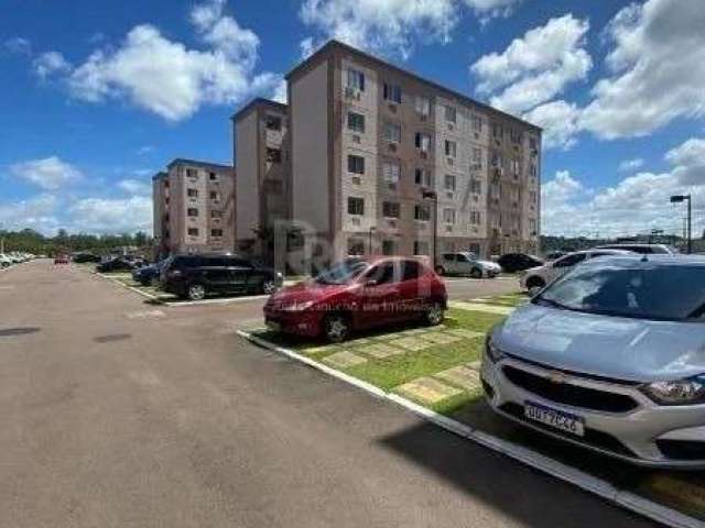 Apartamento com 2 dormitórios, sala , cozinha, Banheiro, e área de serviço. Piso do imóvel com piso em porcelanato, quartos e sala, cerâmica cozinha e banheiro. Gás individual, com vaga descoberta na 