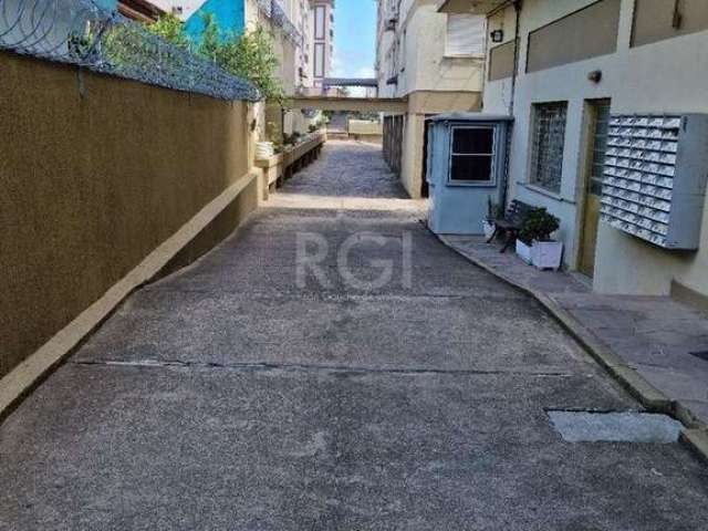 Apartamento de 1 dormitorio no Centro de Canoas, &lt;BR&gt;Apartamento de 1 dormitorio ao lado das piscina do Sesc., banheiro, sala de estar e jantar e cozinha. Sem vaga de garagem. Ar condicionado Sp