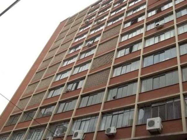 Ótimo apartamento à venda com 2 quartos no Centro Histórico de Porto Alegre. Possui área privativa de 69m², área total de 102.9m². O imóvel está em ótimo estado de conservação e conta com  área de ser