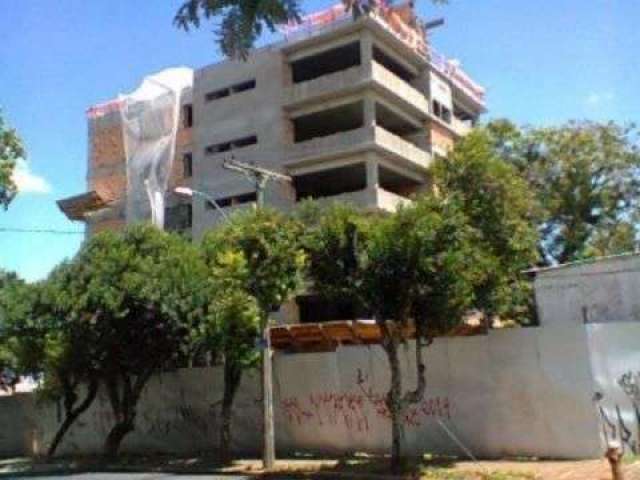 Vende: excelente apartamento na melhor região no bairro santa tereza, próximo a todos os recursos.Ultimo andar com com uma bela vista para o guaiba. Apartamento silencioso, com área privativa de 121,6