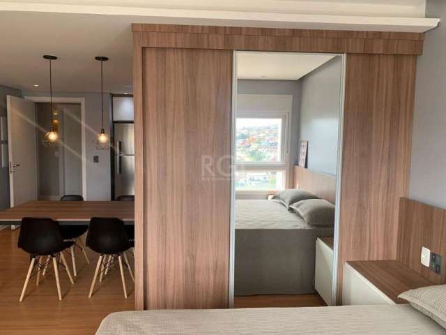 Excelente Studio, finamente mobiliado, todo automatizado, pronto para ocupação. &lt;BR&gt;&lt;BR&gt;Piso laminado, tampo da cozinha em granito, box vidro no banheiro, luminárias e acabamentos. &lt;BR&