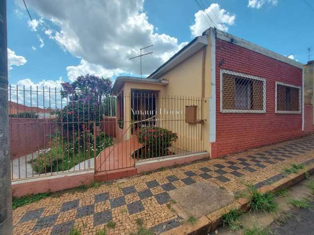 Casa com 3 quartos à venda na RUA PRINCESA ISABEL, 337, Vila Xavier (Vila Xavier), Araraquara, 301 m2 por R$ 330.000