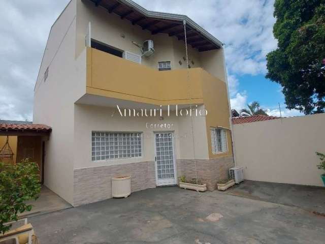 Casa com 3 quartos à venda na Rua Luiz Corbi, 414, Parque Igaçaba, Araraquara por R$ 540.000