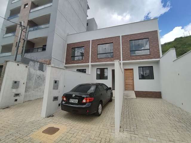 Casa  2 quartos à venda no bairro Bonfim - Juiz de Fora!