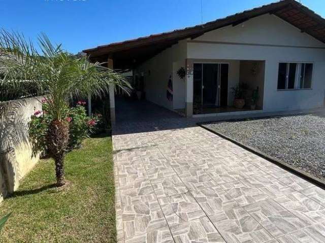 Casa com 3 dormitórios sendo 1 suíte na Praia de São Miguel