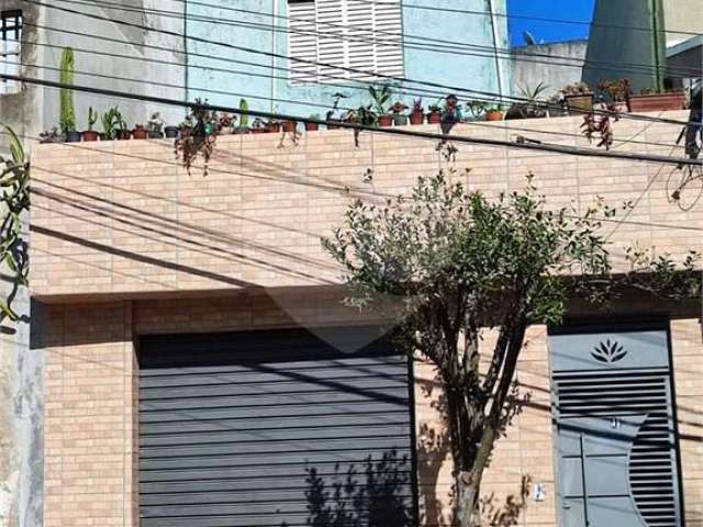 Casa térrea com 3 quartos à venda em Vila Aurora - SP