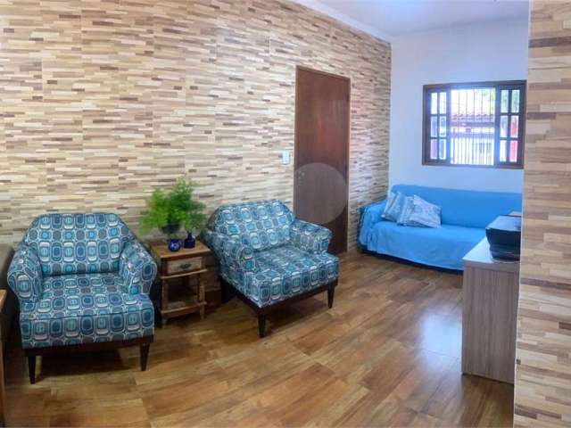 Casa com 3 quartos à venda em Jardim Jussara - SP