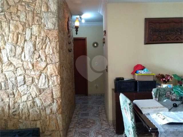 Duplex com 3 quartos à venda em Vila Pereira Barreto - SP