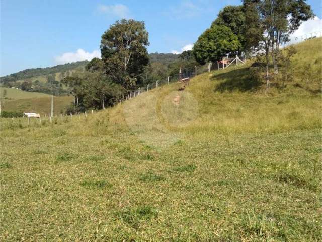 Chácara com 2 quartos à venda em Distrito Industrial Dos Pires - MG