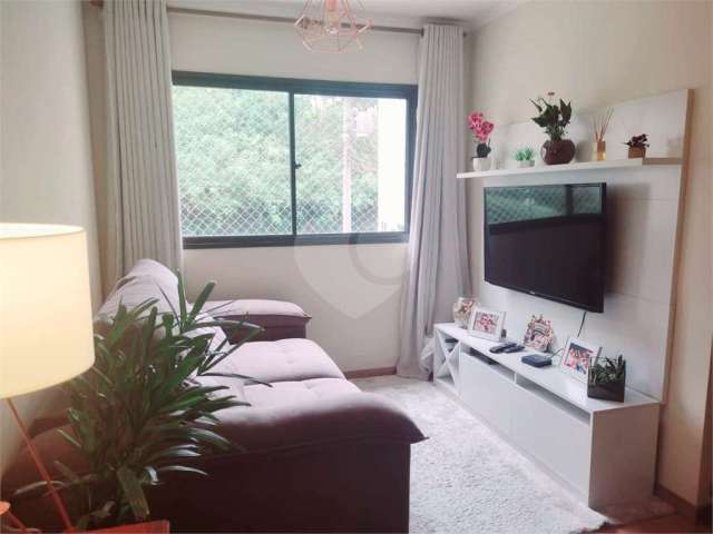 Apartamento com 3 quartos à venda em Jardim Pinheiros - SP