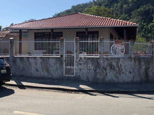 Casa com 3 dormitórios à venda, 230 m² por R$ 950.000,00 - Água Verde - Blumenau/SC