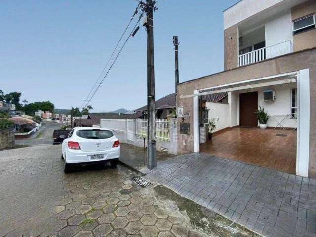 Sobrado à venda, 116 m² por R$ 370.000,00 - Fortaleza Alta - Blumenau/SC